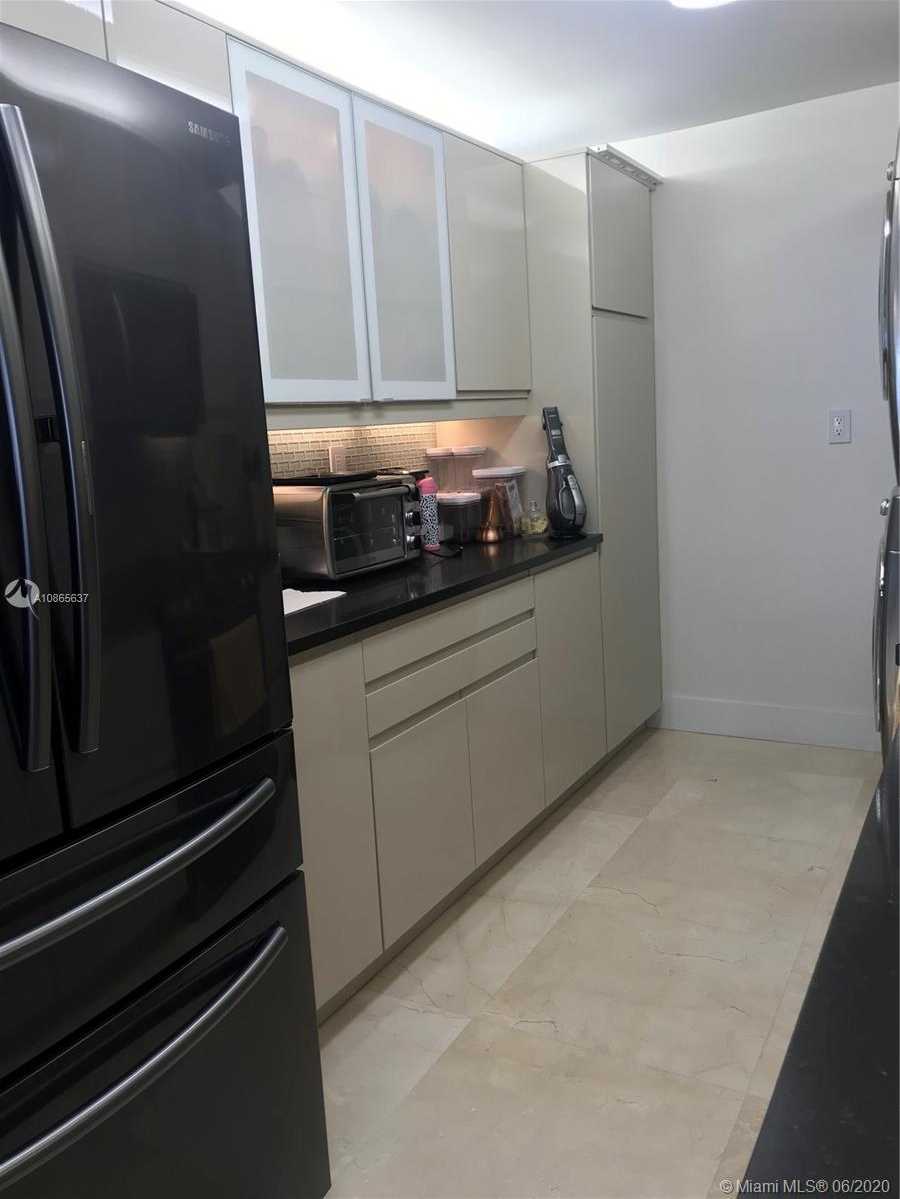 Small Image of 2901 SOUTH BAYSHORE DR #11F, Miami Number 20