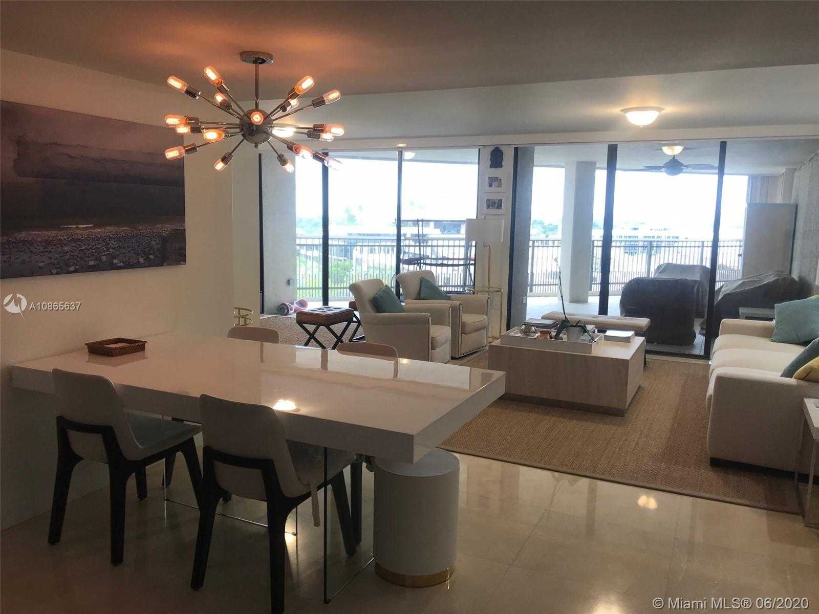 Small Image of 2901 SOUTH BAYSHORE DR #11F, Miami Number 6