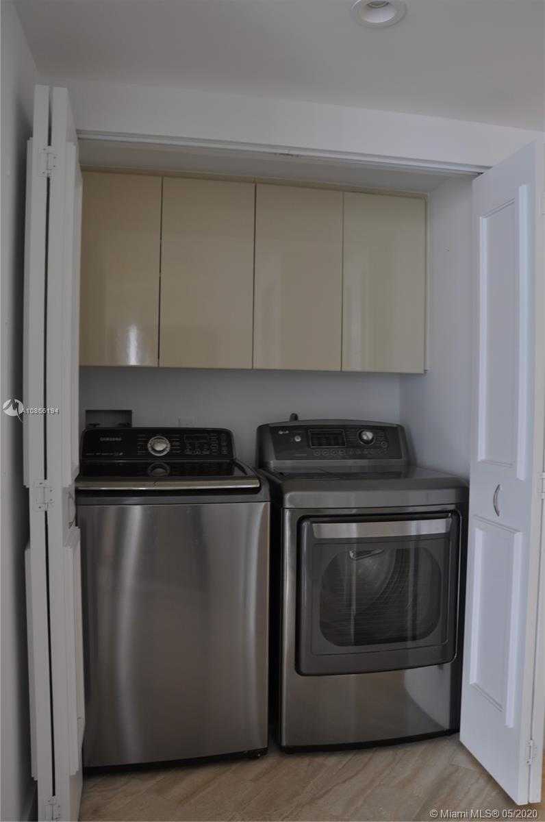 Small Image of 3000 ISLAND BLVD #2605, Aventura Number 16