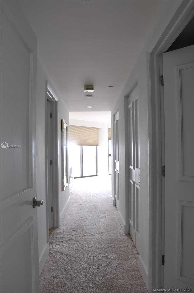 Small Image of 3000 ISLAND BLVD #2605, Aventura Number 22