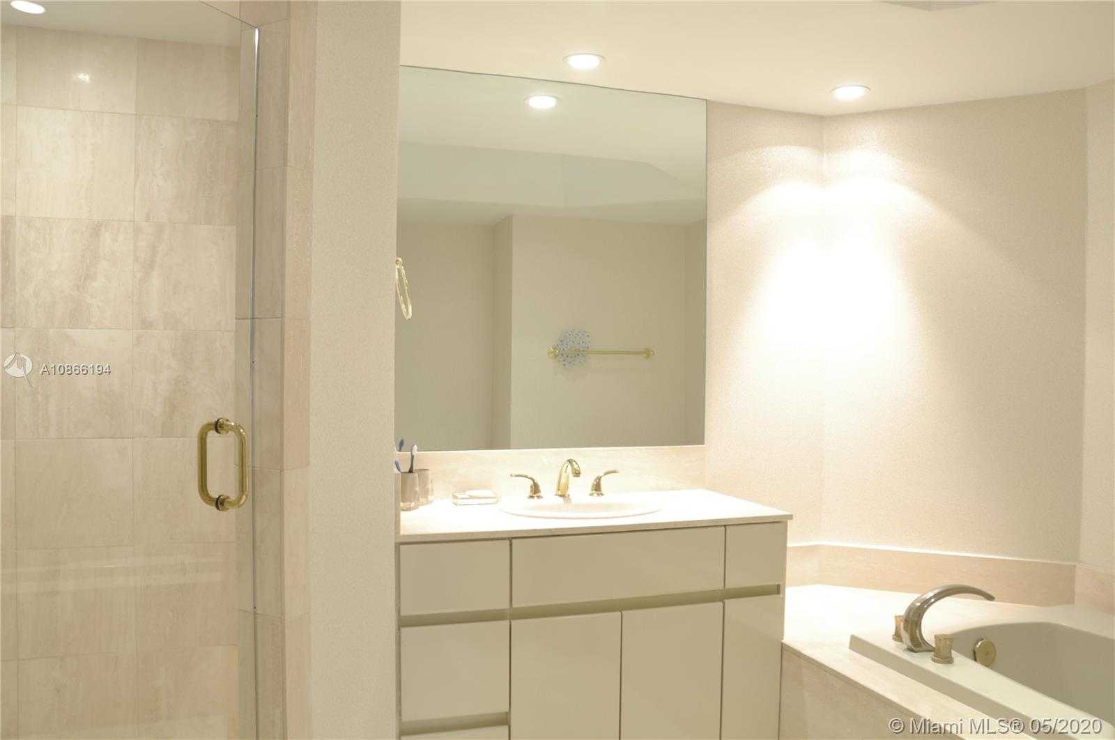 Small Image of 3000 ISLAND BLVD #2605, Aventura Number 25