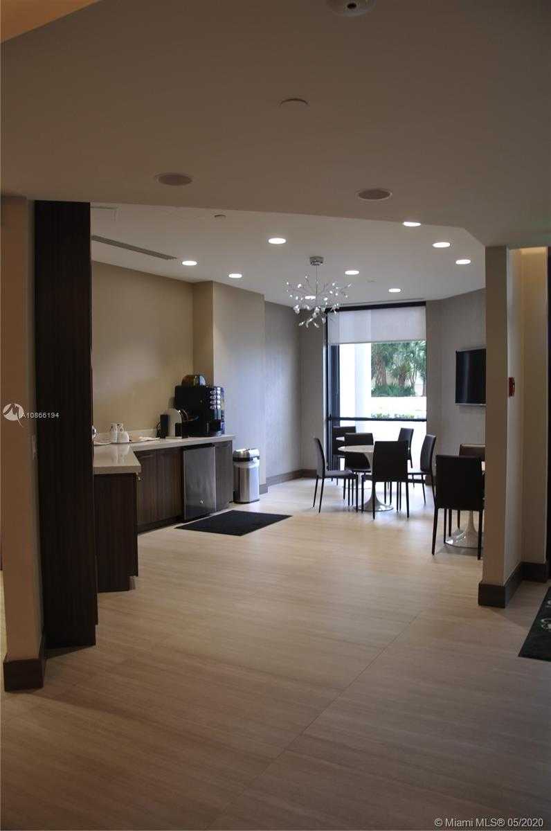 Small Image of 3000 ISLAND BLVD #2605, Aventura Number 38
