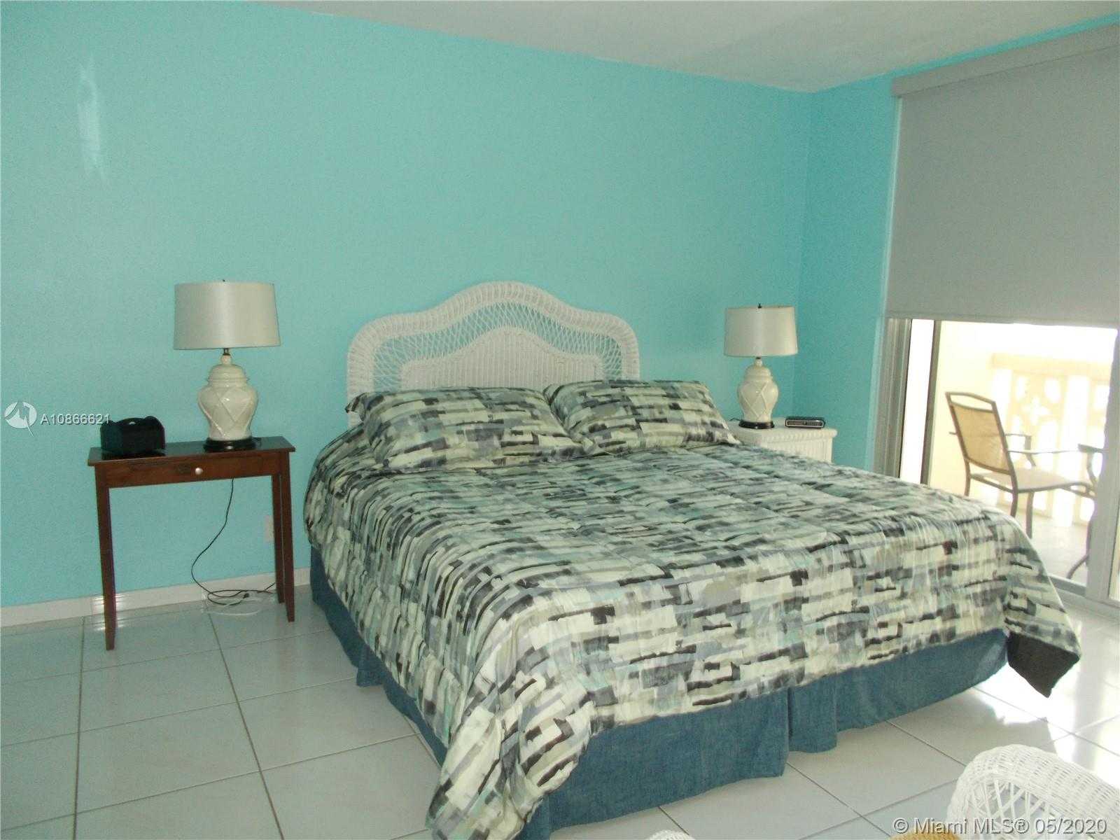 Small Image of 1817 SOUTH OCEAN DR #827, Hallandale Beach Number 13