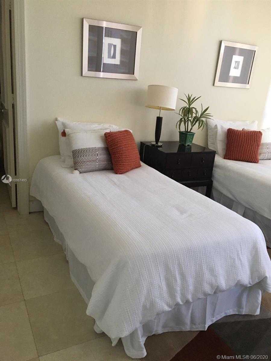 Small Image of 785 CRANDON BLVD #1103, Key Biscayne Number 17