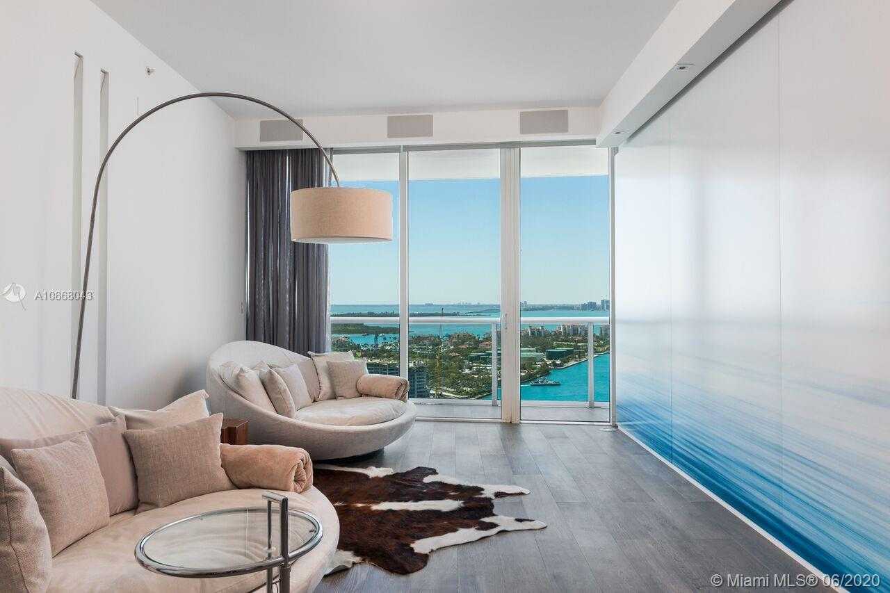 Small Image of 100 SOUTH POINTE DR #3001, Miami Beach Number 2