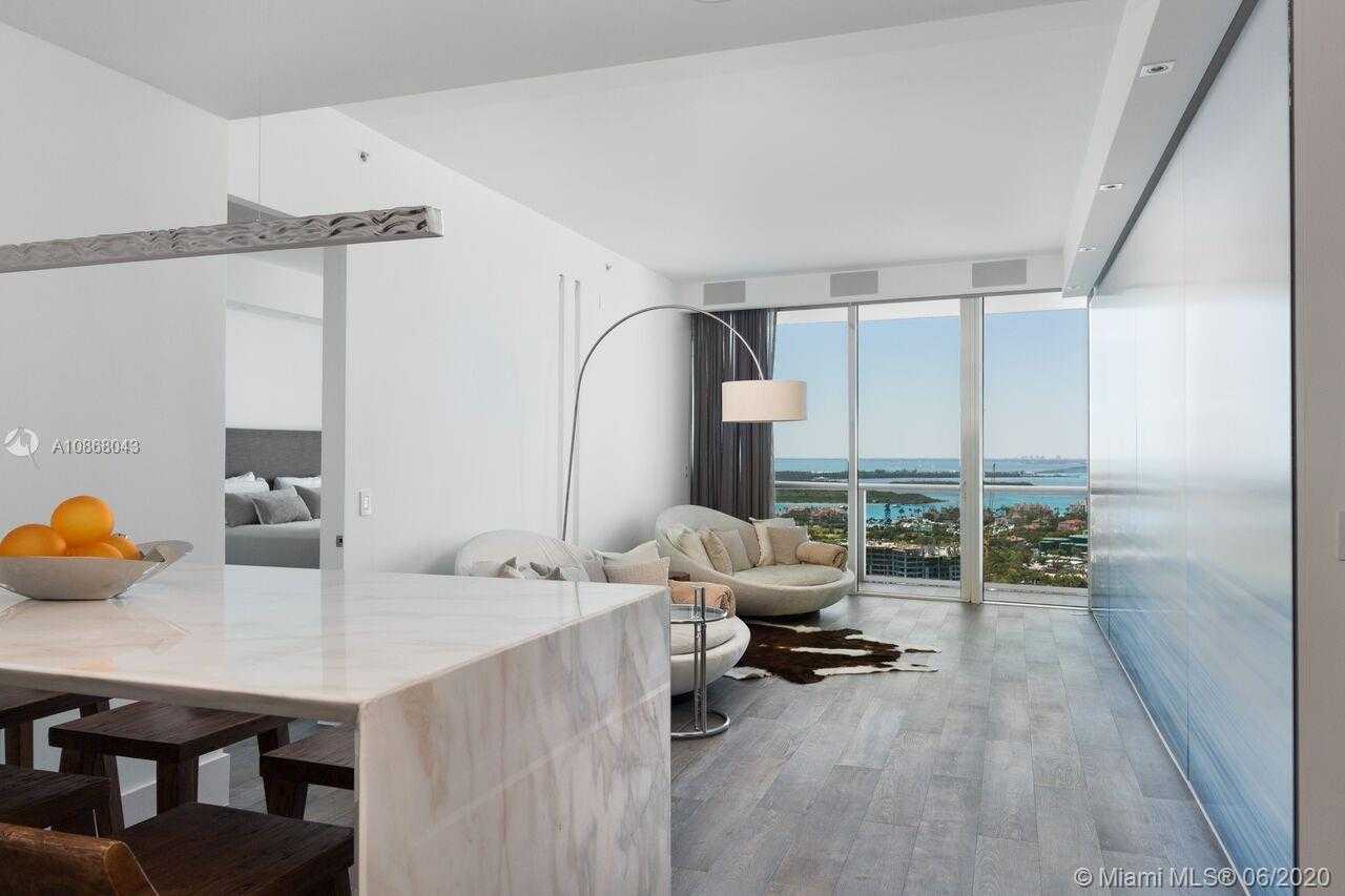 Small Image of 100 SOUTH POINTE DR #3001, Miami Beach Number 3