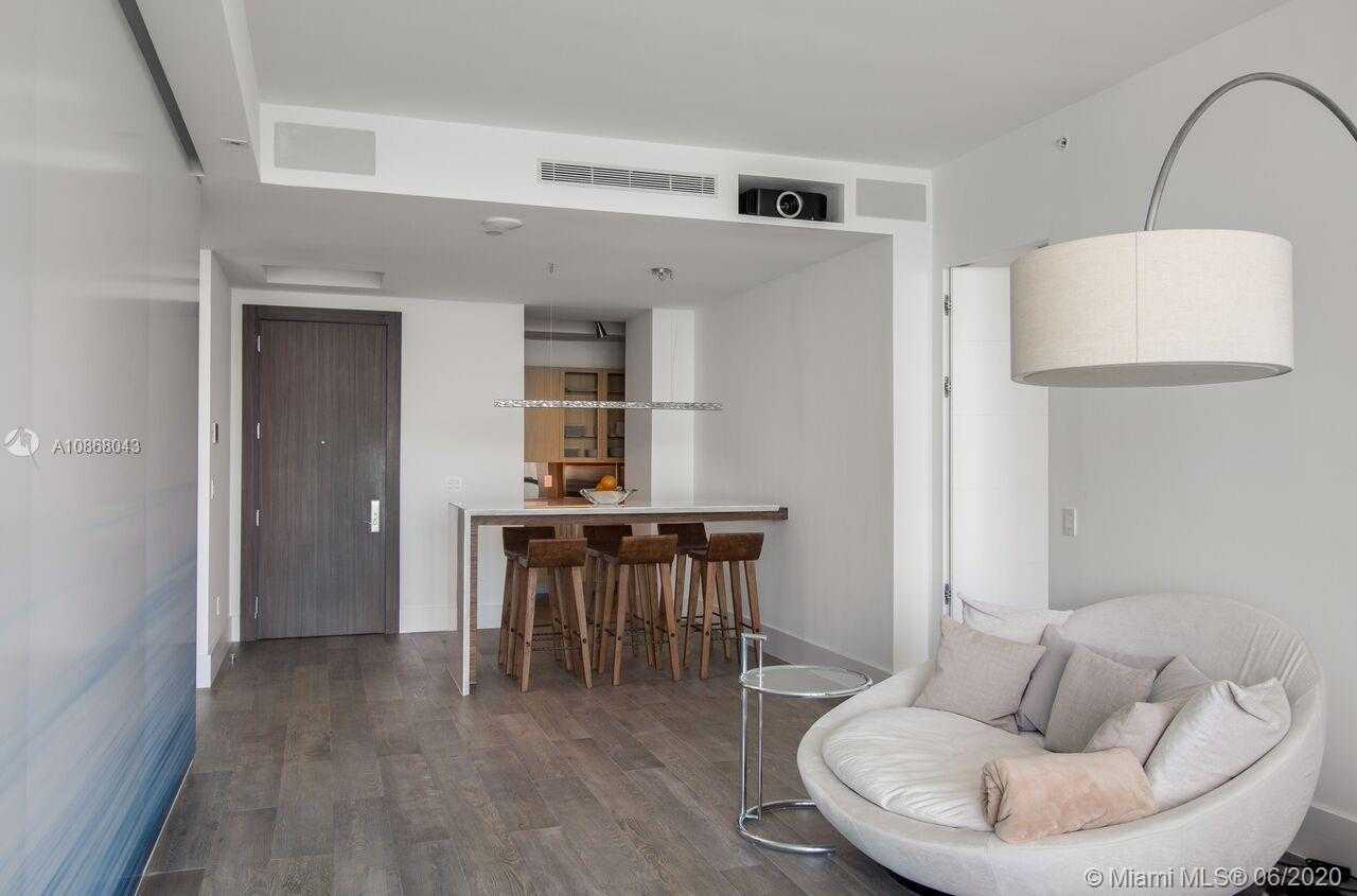 Small Image of 100 SOUTH POINTE DR #3001, Miami Beach Number 4