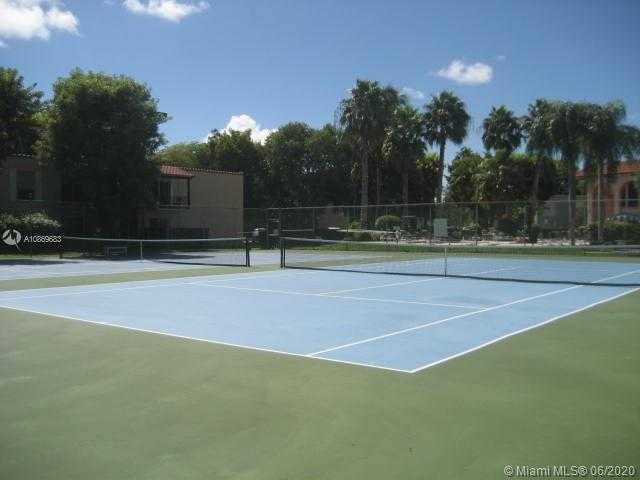 Small Image of 10748 NORTH KENDALL DR #N-14, Miami Number 19