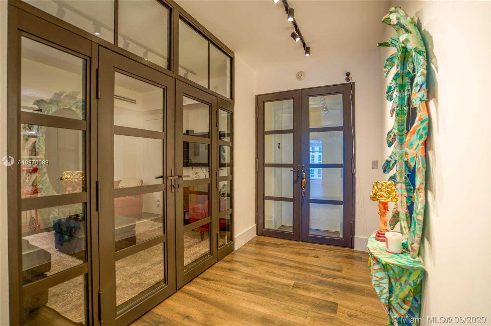 Small Image of 1010 BRICKELL AVE #4305, Miami Number 13