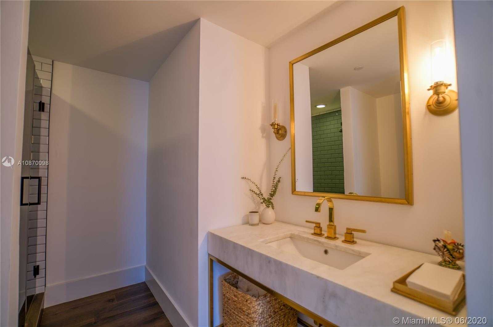 Small Image of 1010 BRICKELL AVE #4305, Miami Number 19