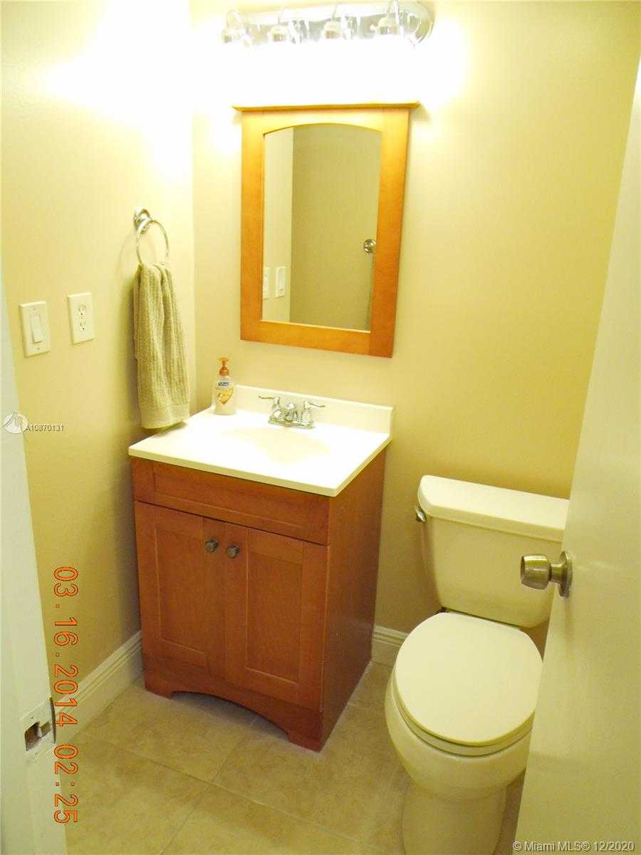 Small Image of 3401 NORTH COUNTRY CLUB DR #709, Aventura Number 3