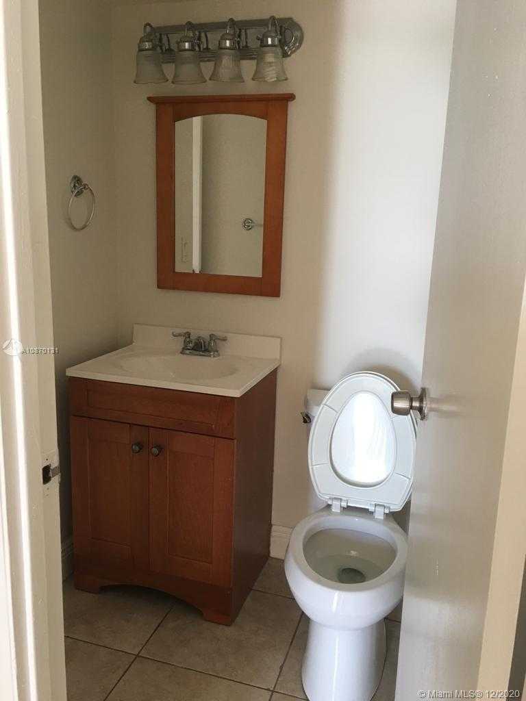 Small Image of 3401 NORTH COUNTRY CLUB DR #709, Aventura Number 6