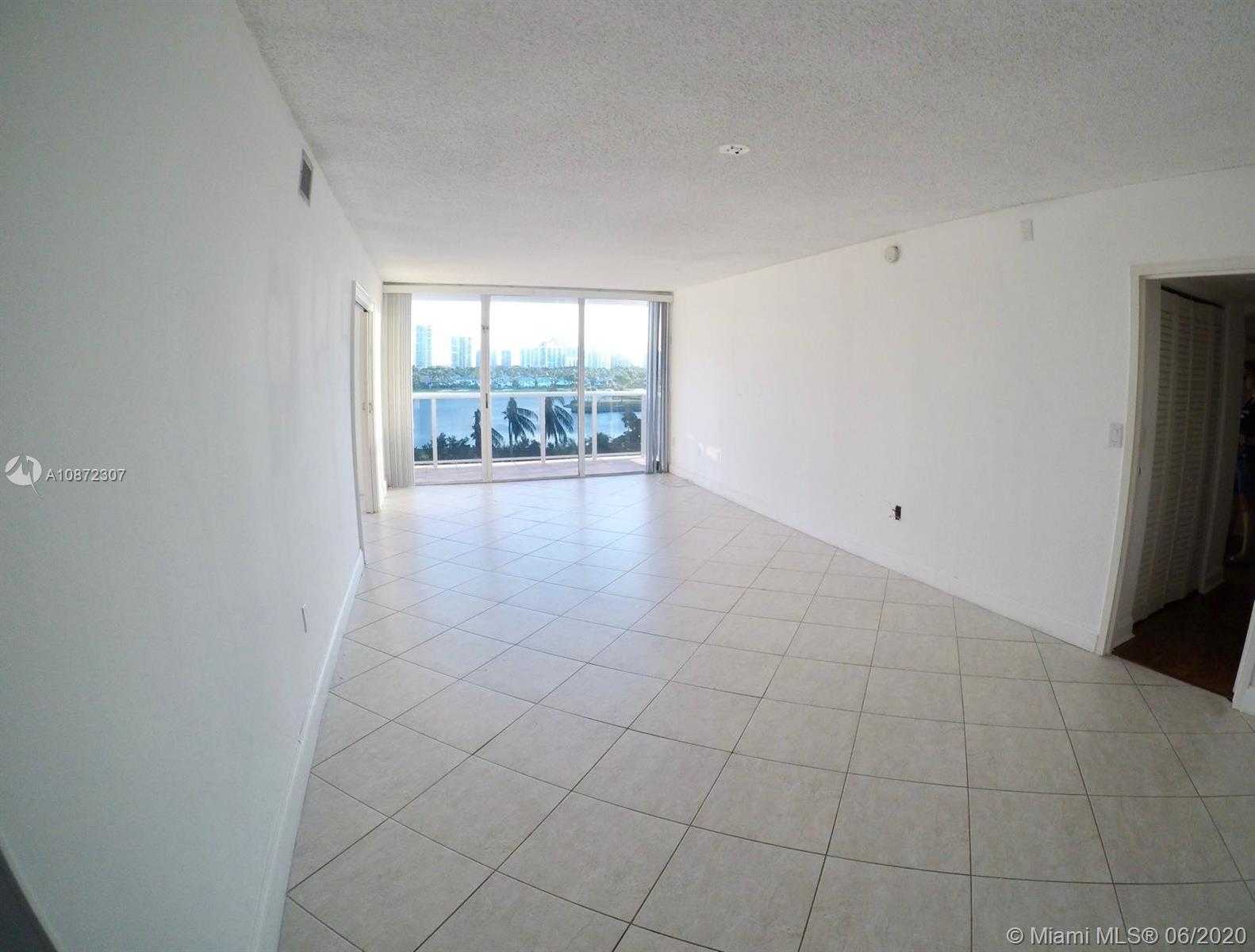 Small Image of 3675 NORTH COUNTRY CLUB DR #708, Aventura Number 19