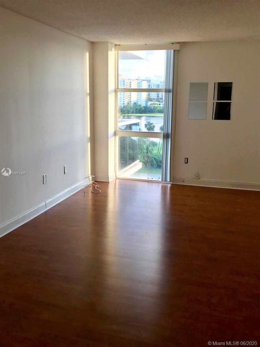 Small Image of 3675 NORTH COUNTRY CLUB DR #708, Aventura Number 21