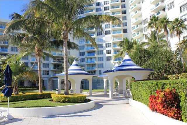 Small Image of 5161 COLLINS AVE #902, Miami Beach Number 25