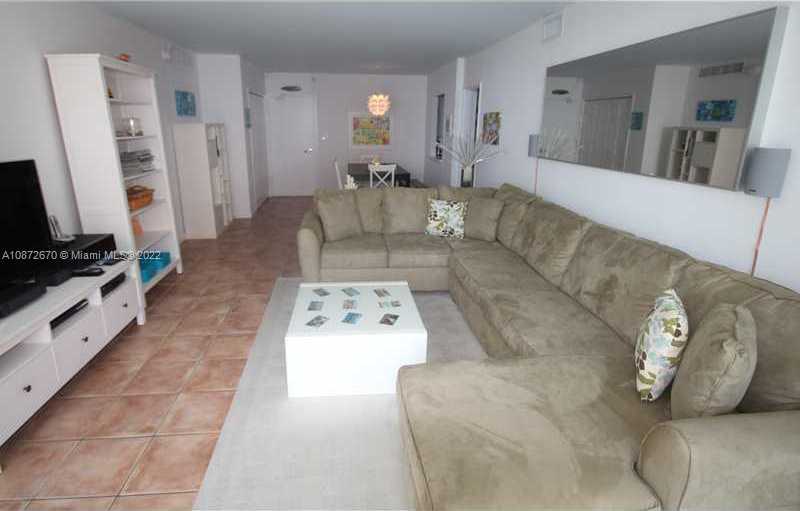 Small Image of 5161 COLLINS AVE #902, Miami Beach Number 4