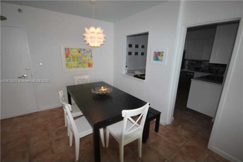 Small Image of 5161 COLLINS AVE #902, Miami Beach Number 7