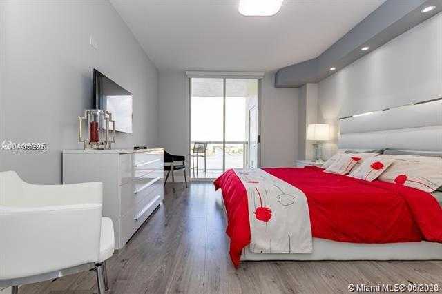 Small Image of 17050 N BAY RD #702, Sunny Isles Beach Number 13