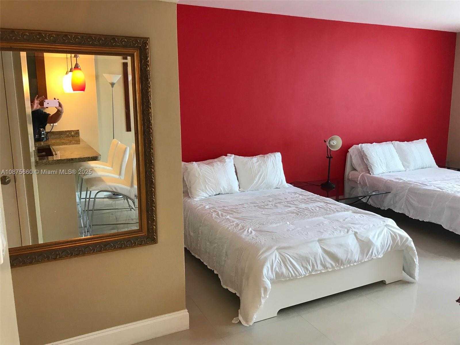 Small Image of 100 LINCOLN RD #1226, Miami Beach Number 2