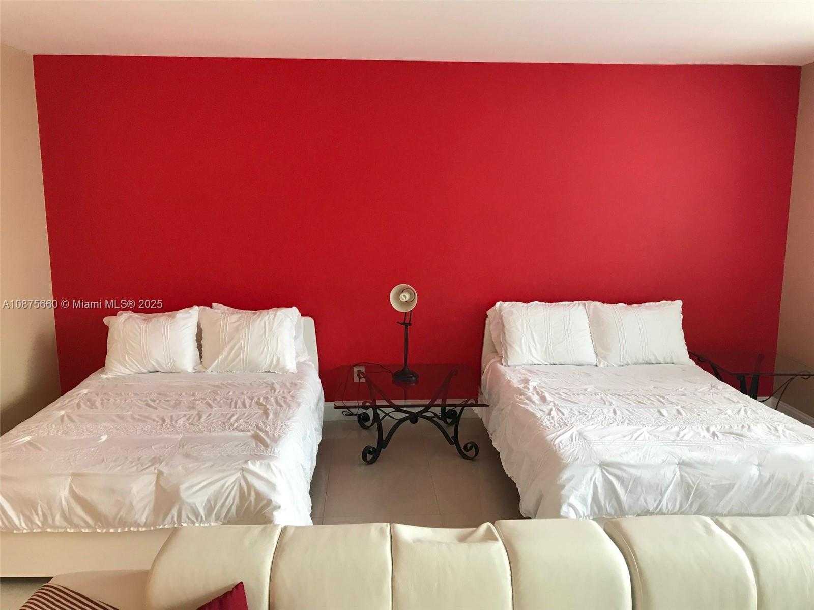 Small Image of 100 LINCOLN RD #1226, Miami Beach Number 4