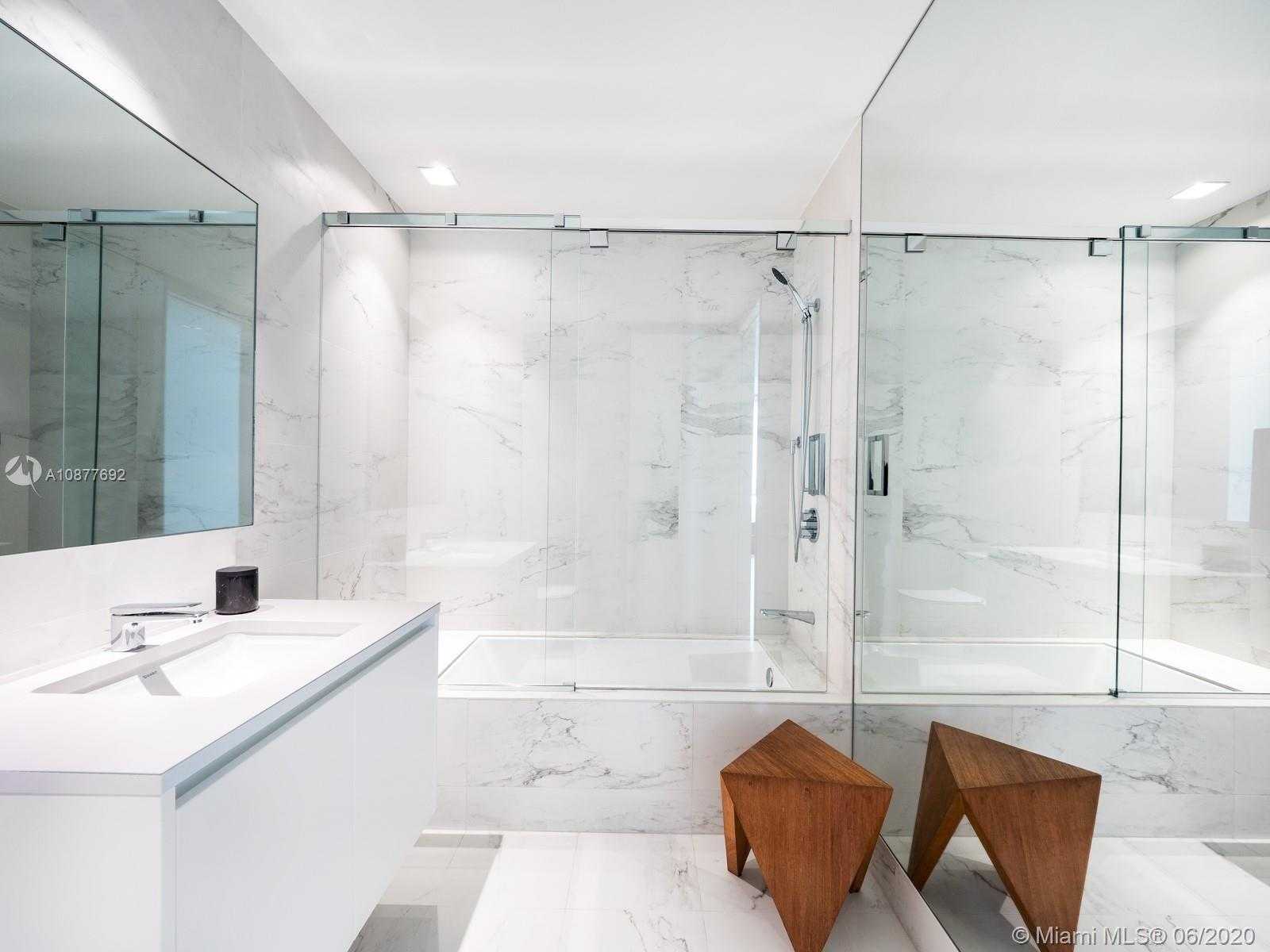 Small Image of 1000 BISCAYNE BLVD #4401, Miami Number 19