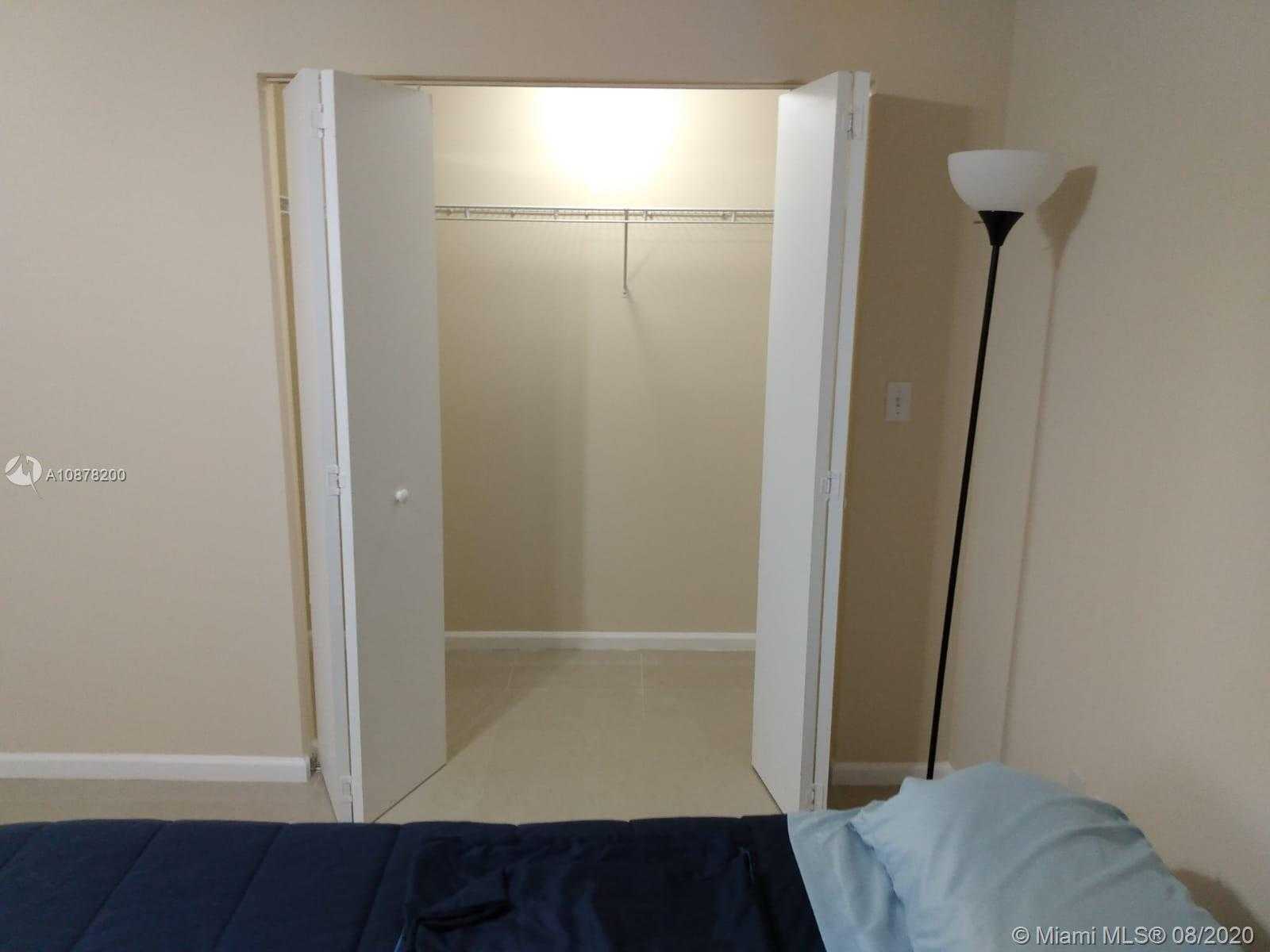 Small Image of 18800 NORTH EAST 29TH AVE #422, Aventura Number 13