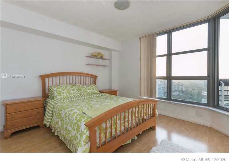 Small Image of 3530 MYSTIC POINTE DR #2503, Aventura Number 5