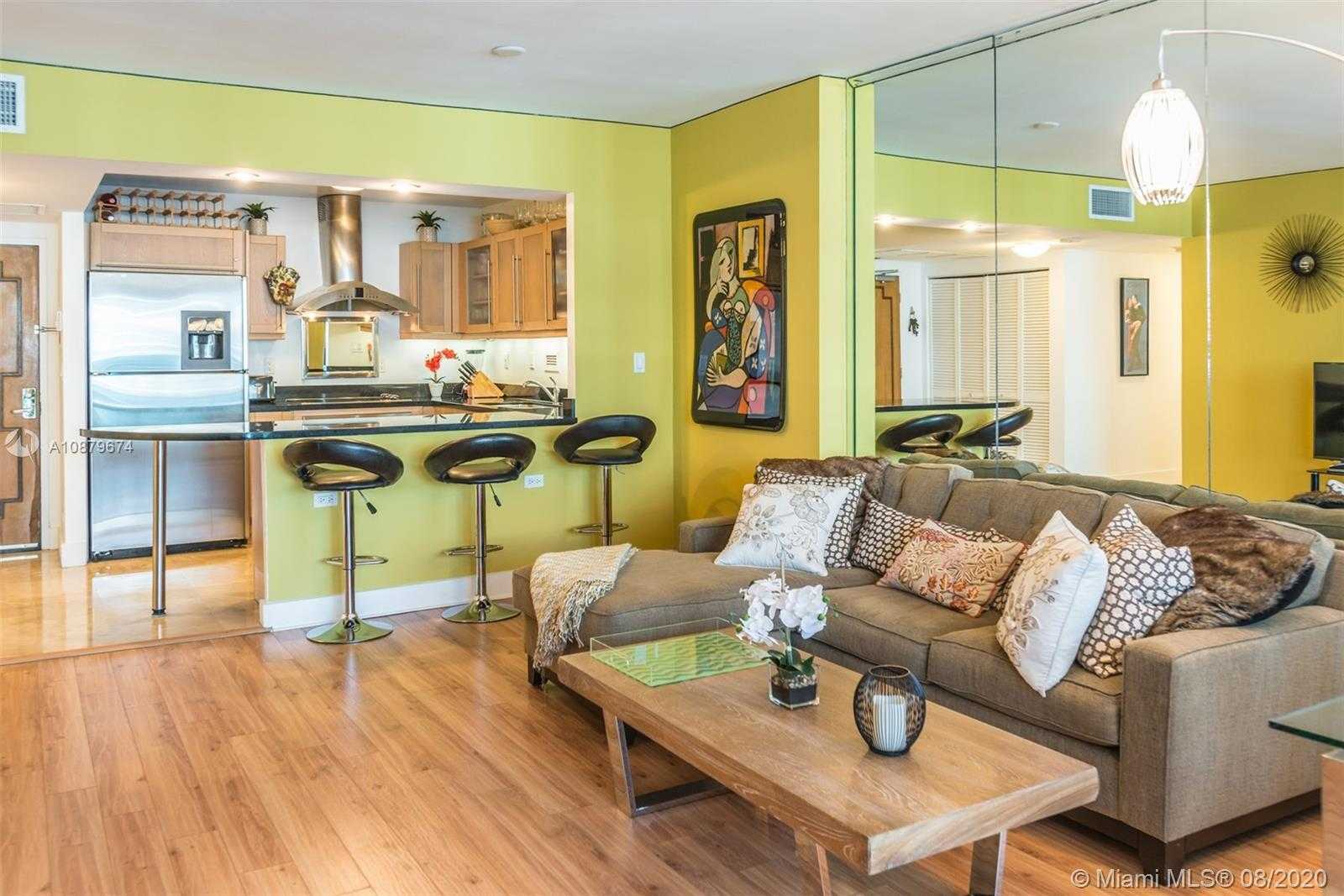 Small Image of 2301 COLLINS AVE #1516, Miami Beach Number 3