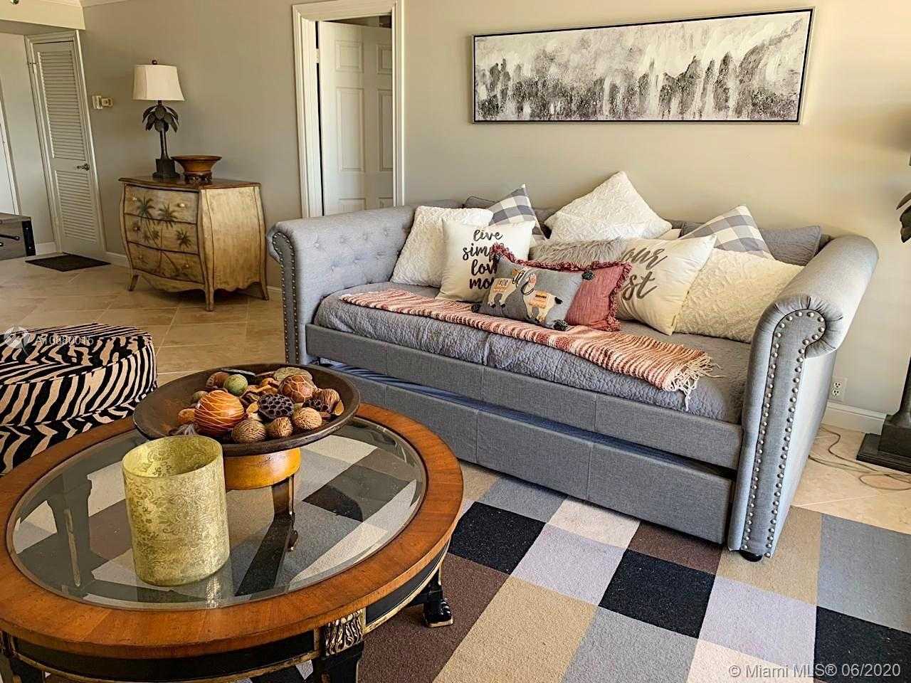 Small Image of 300 OCEAN TRAIL WAY #109, Jupiter Number 9