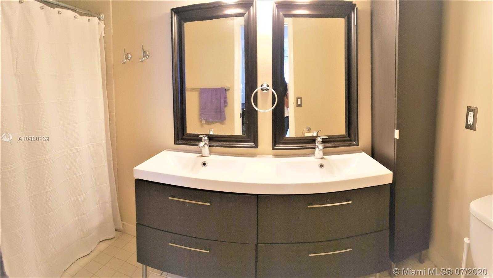 Small Image of 1121 SOUTH WEST 110TH AVE, Pembroke Pines Number 11