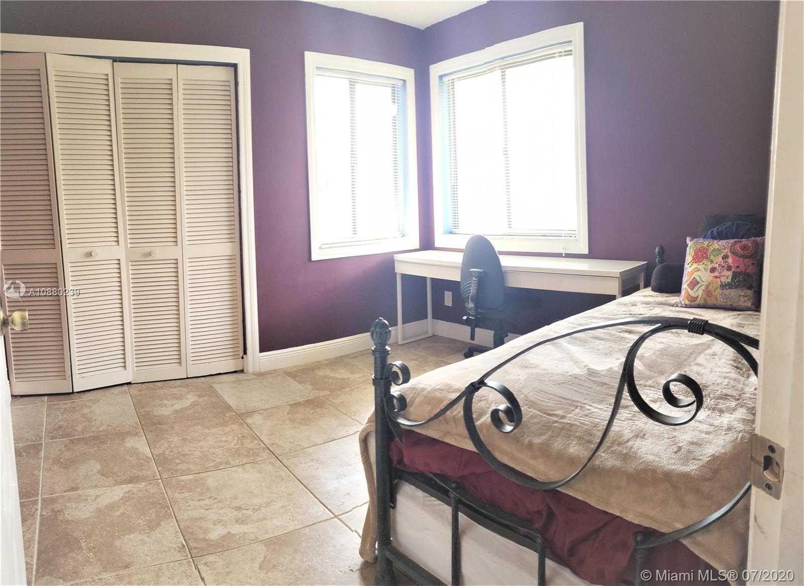 Small Image of 1121 SOUTH WEST 110TH AVE, Pembroke Pines Number 12