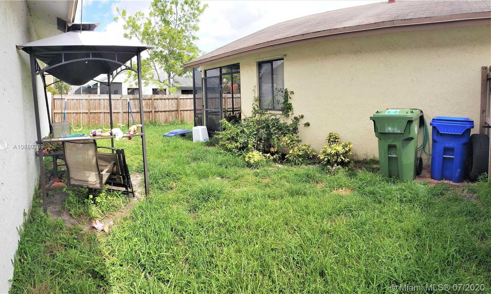 Small Image of 1121 SOUTH WEST 110TH AVE, Pembroke Pines Number 18