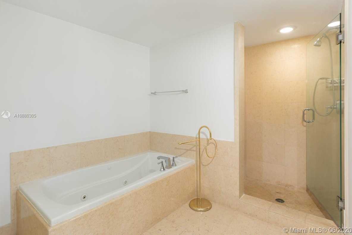Small Image of 19900 EAST COUNTRY CLUB DR #1206, Aventura Number 22