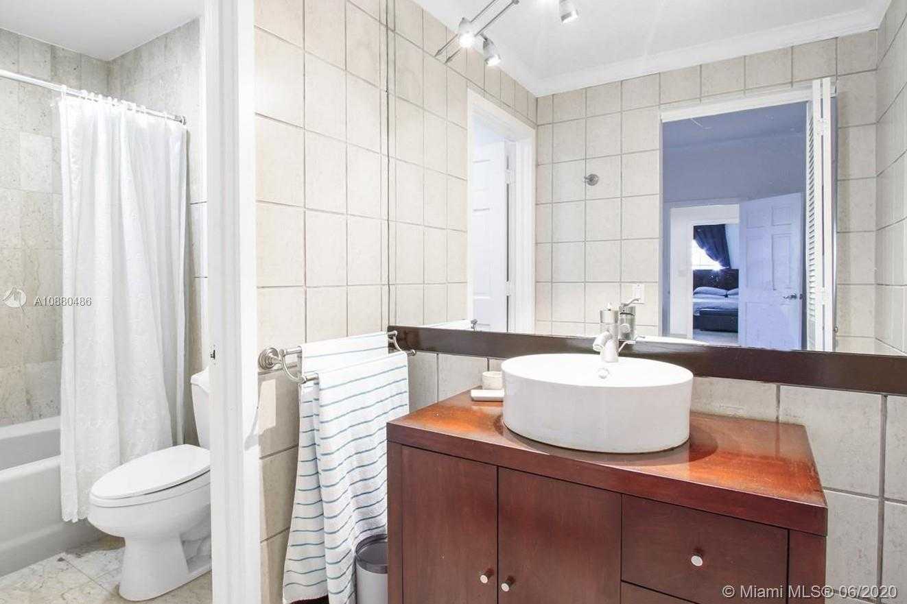 Small Image of 2124 FISHER ISLAND DR #2124, Miami Beach Number 5