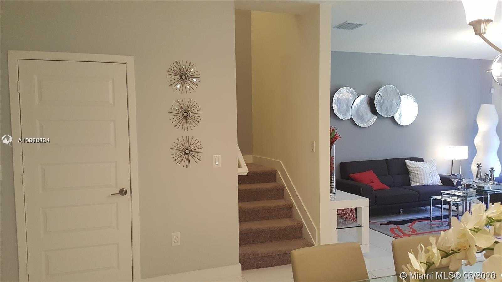 Small Image of 10317 NORTH WEST 89TH TER, Doral Number 10
