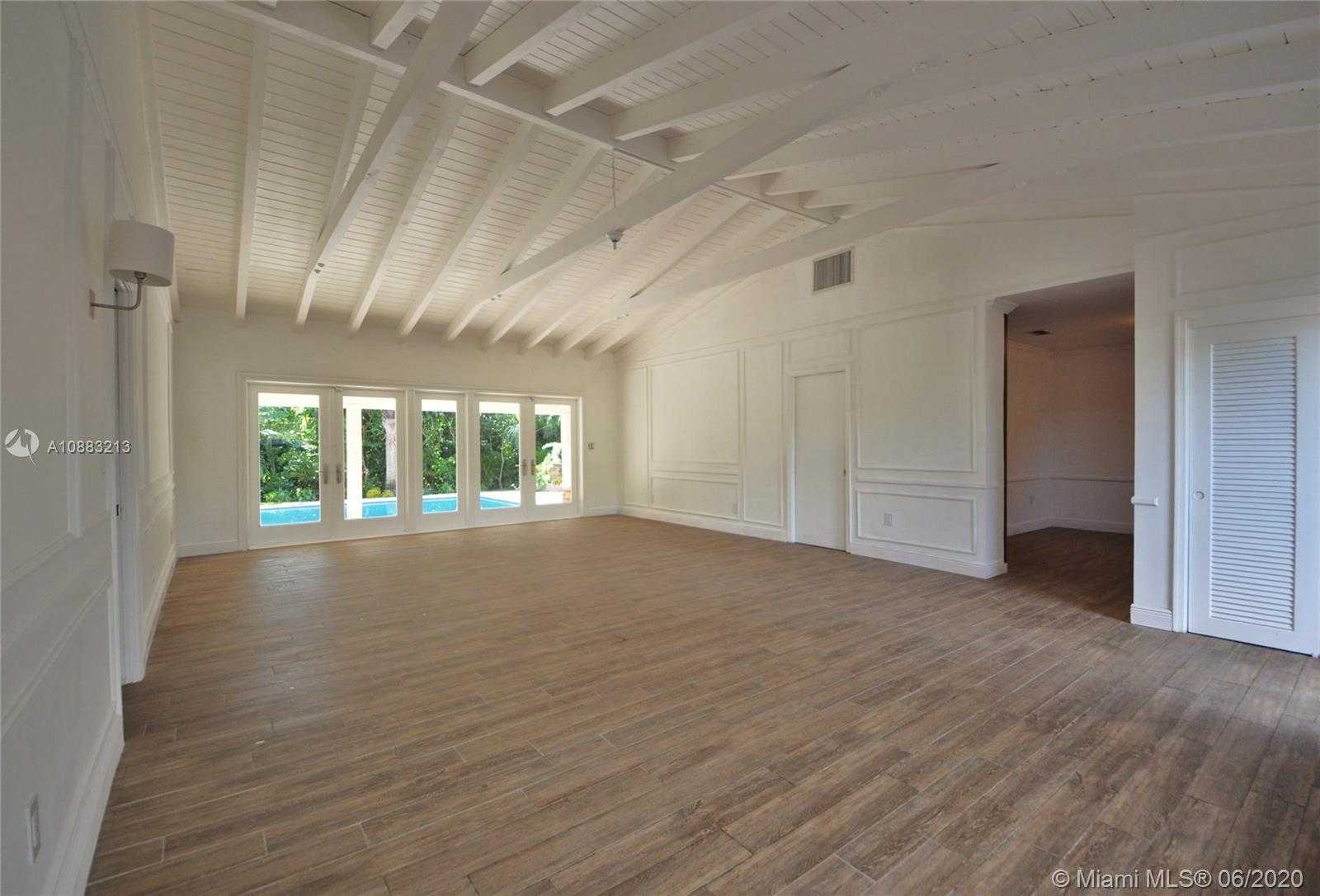 Small Image of 510 BIRD RD, Coral Gables Number 4