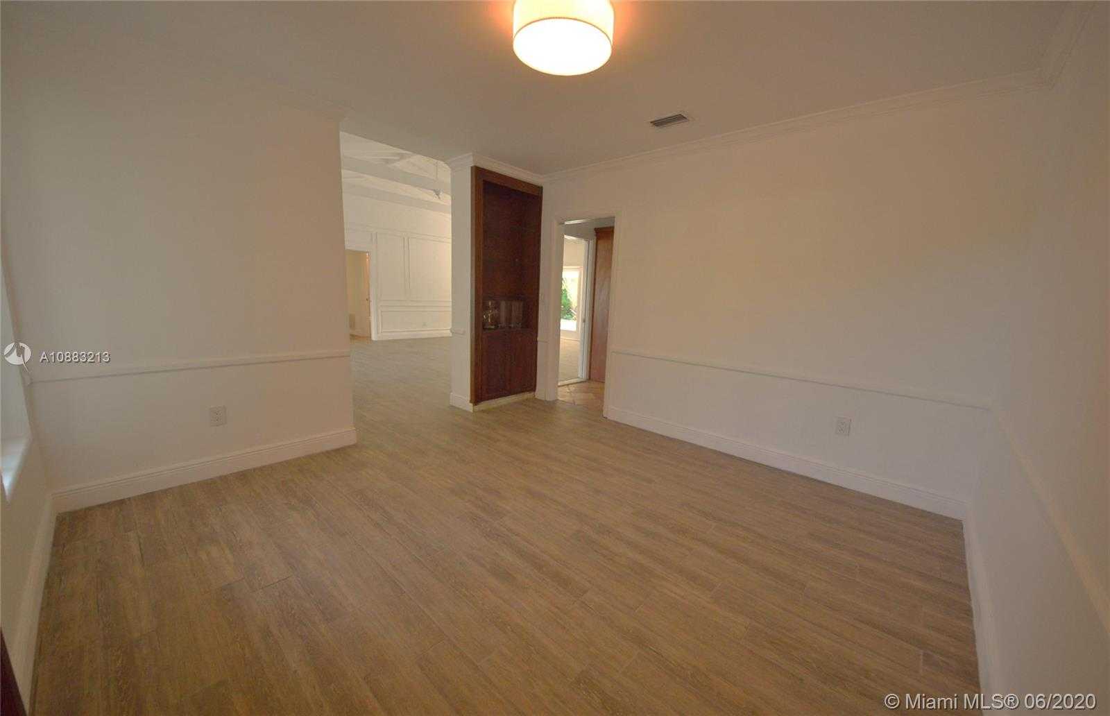 Small Image of 510 BIRD RD, Coral Gables Number 6