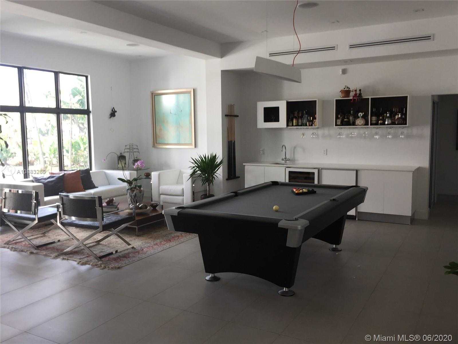 Small Image of 4560 BAY POINT RD, Miami Number 17