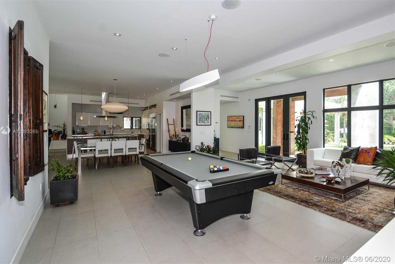 Small Image of 4560 BAY POINT RD, Miami Number 18