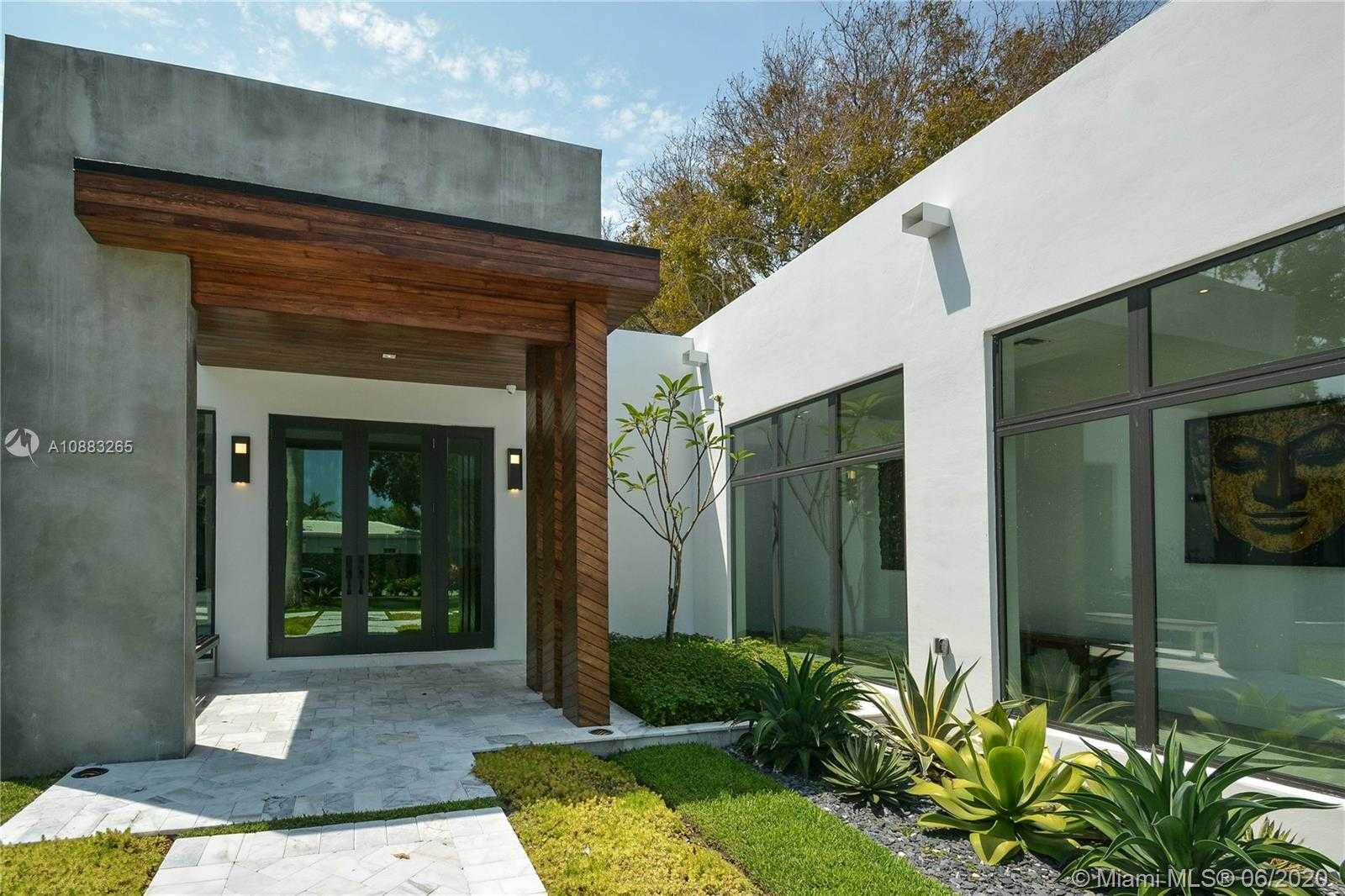 Small Image of 4560 BAY POINT RD, Miami Number 44