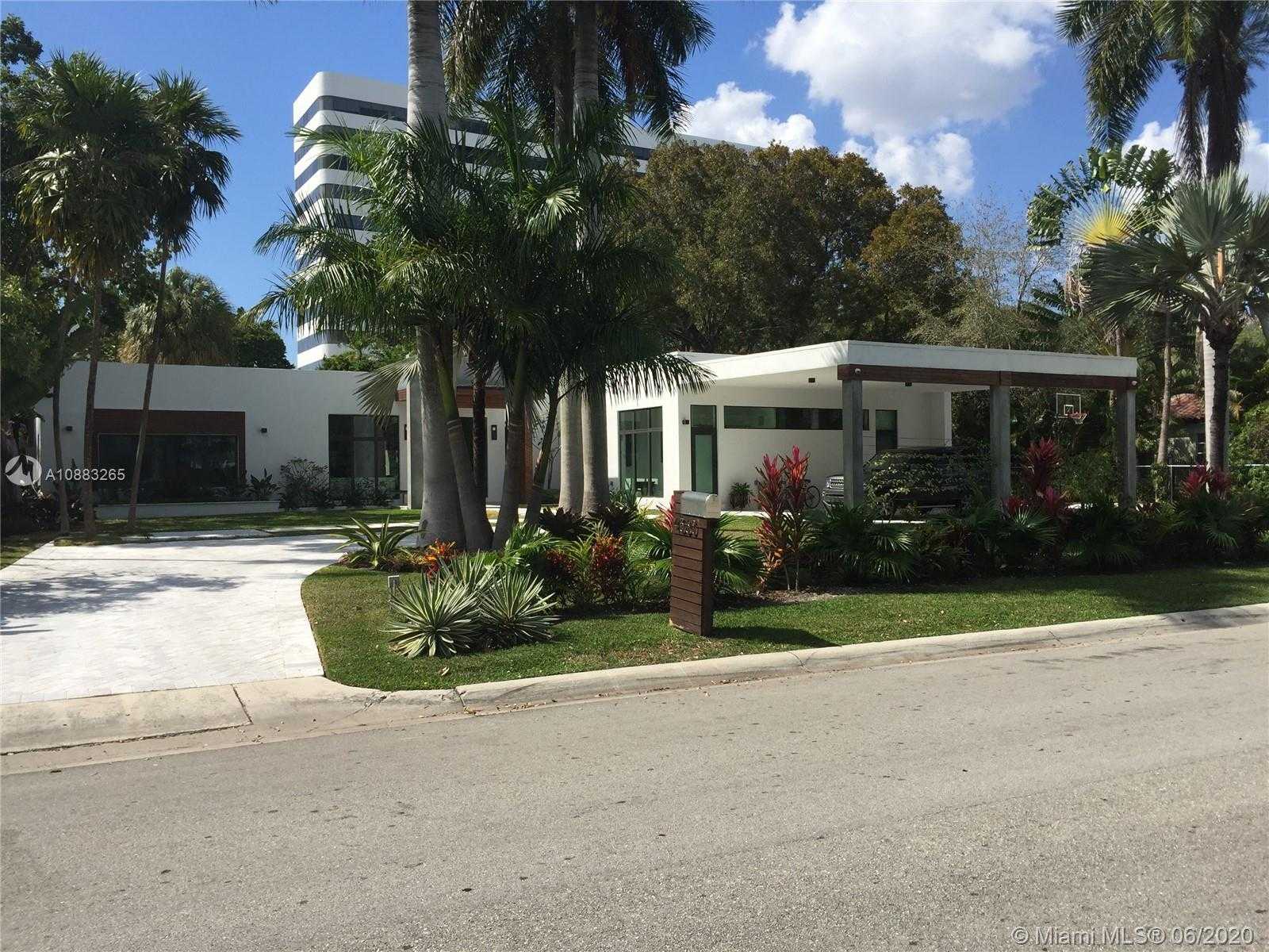 Small Image of 4560 BAY POINT RD, Miami Number 46
