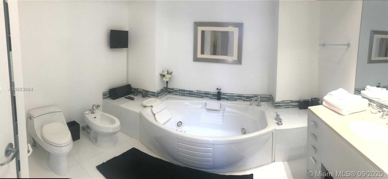 Small Image of 18201 COLLINS AVE #1002, Sunny Isles Beach Number 11