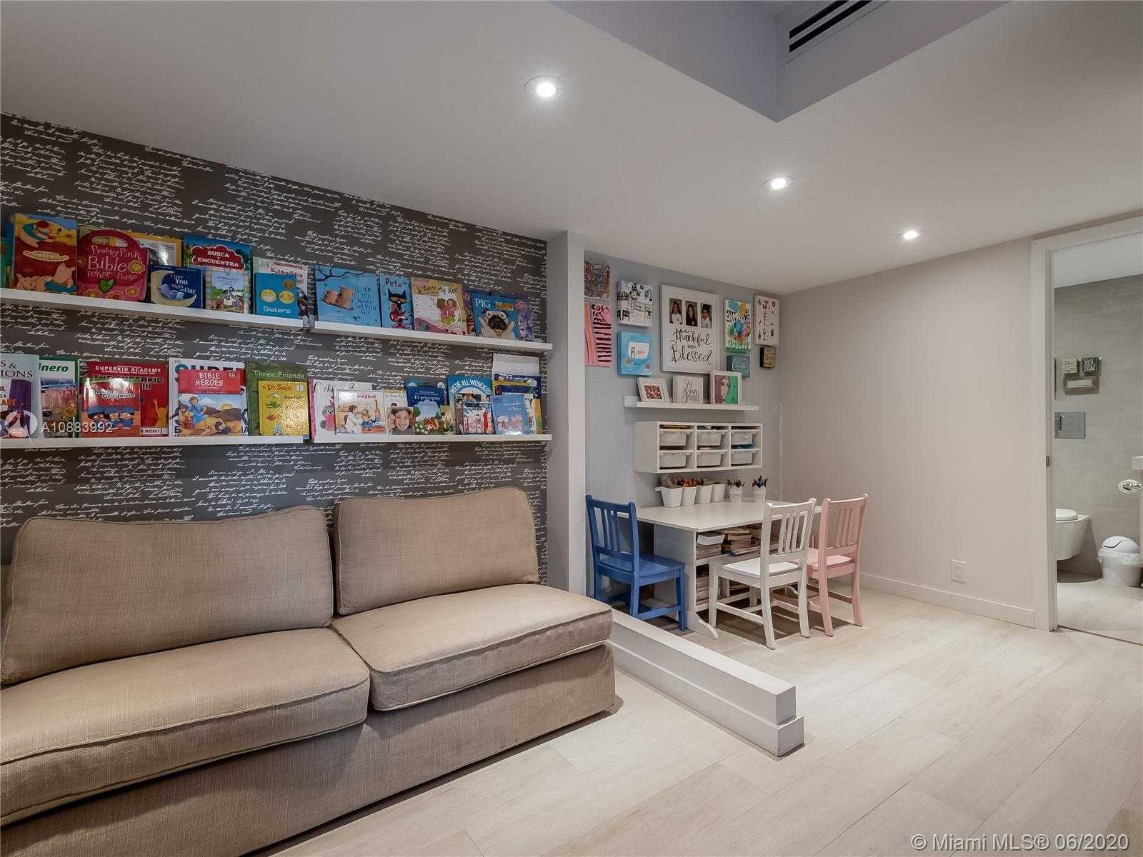 Small Image of 1111 CRANDON BLVD #C1202, Key Biscayne Number 23