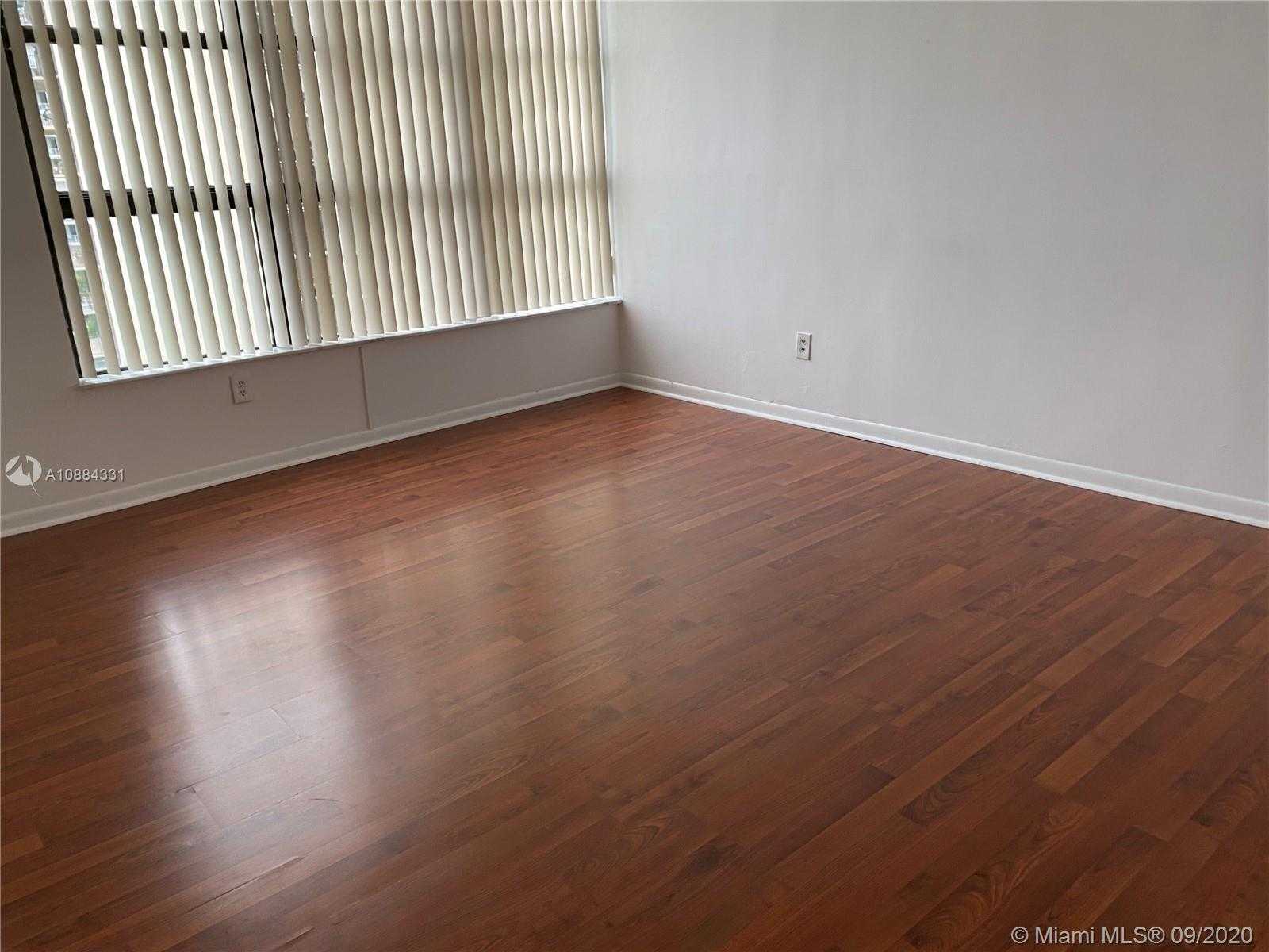 Small Image of 1440 BRICKELL BAY DR #802, Miami Number 11