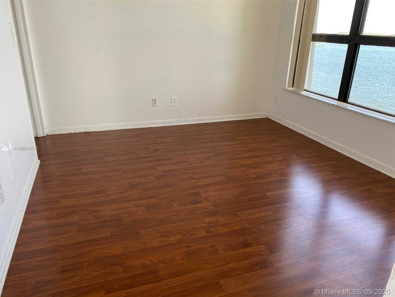 Small Image of 1440 BRICKELL BAY DR #802, Miami Number 5