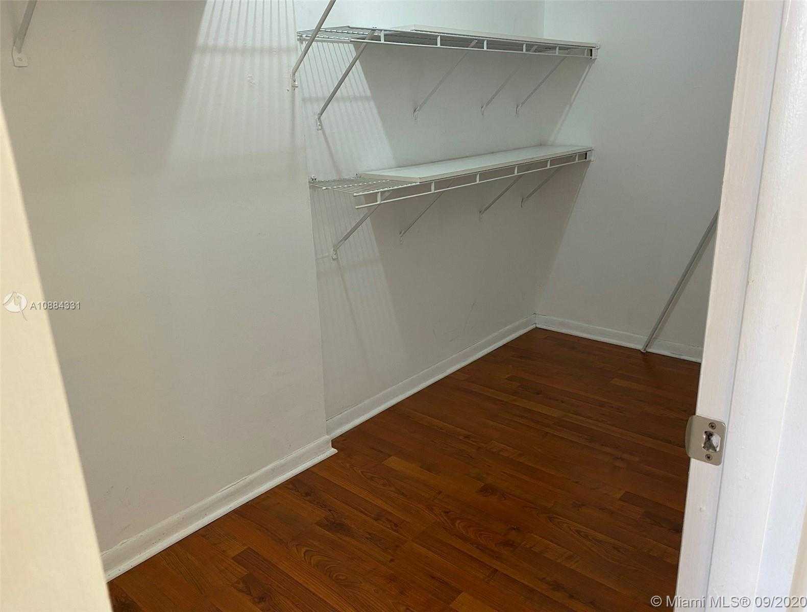 Small Image of 1440 BRICKELL BAY DR #802, Miami Number 8