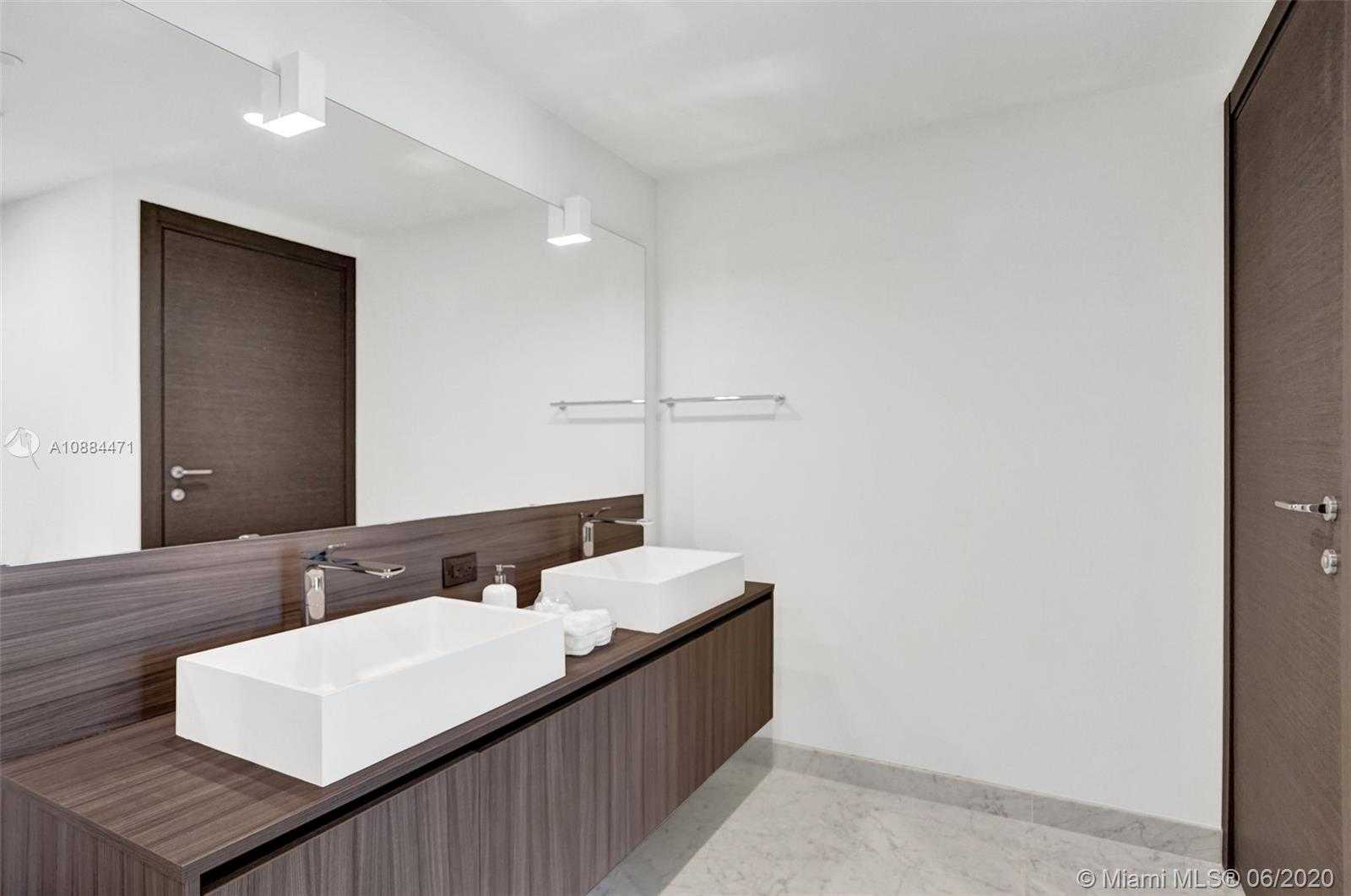 Small Image of 1000 BRICKELL PLZ #4710, Miami Number 20