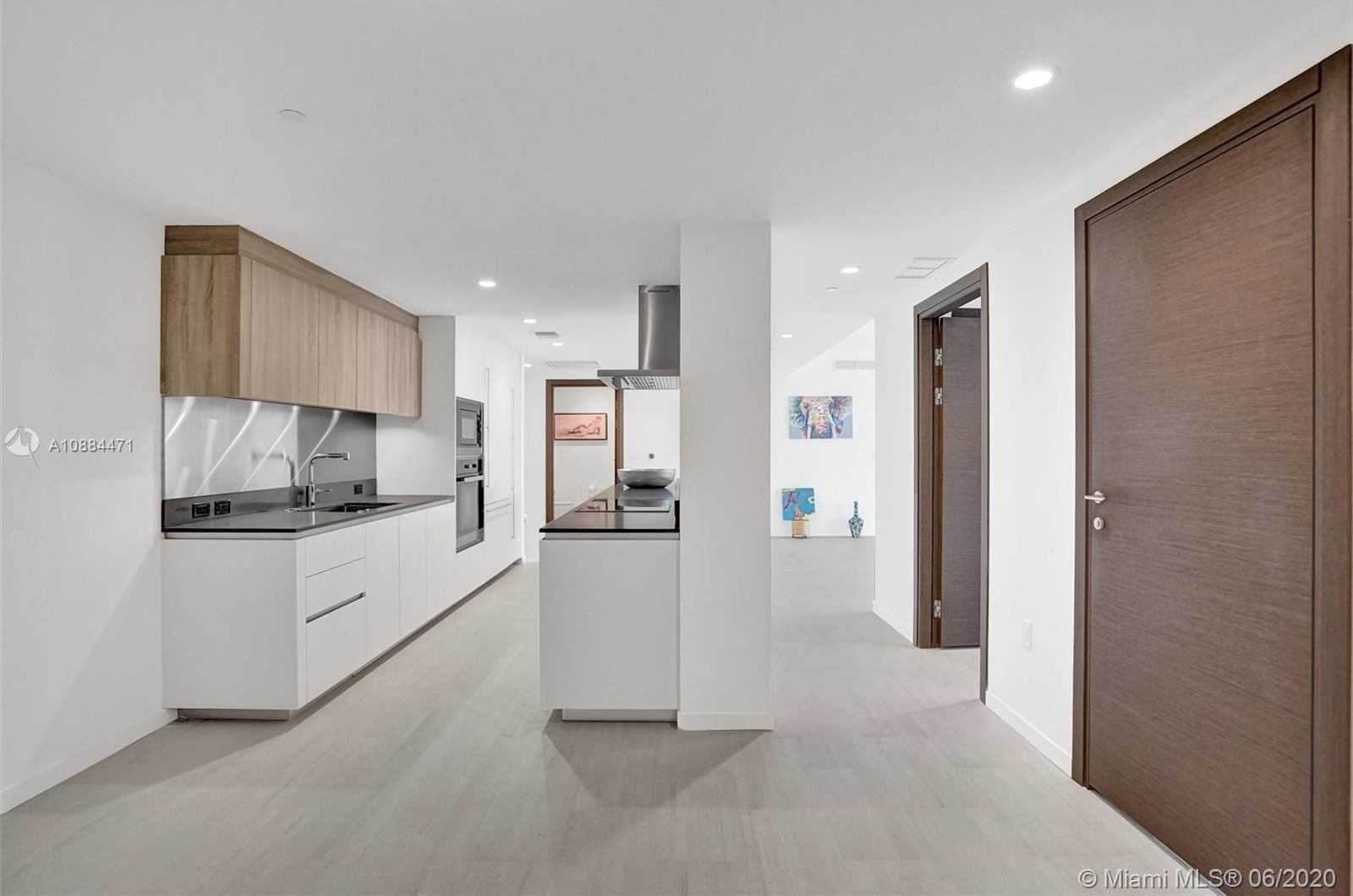 Small Image of 1000 BRICKELL PLZ #4710, Miami Number 21