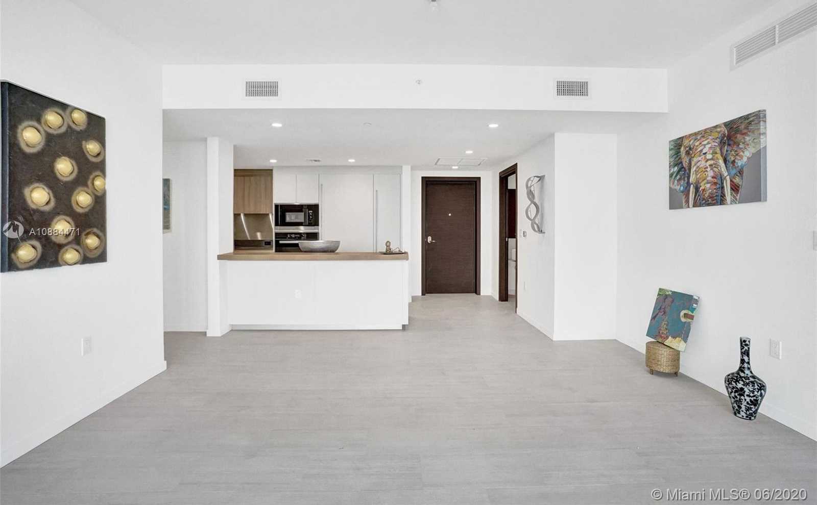 Small Image of 1000 BRICKELL PLZ #4710, Miami Number 24