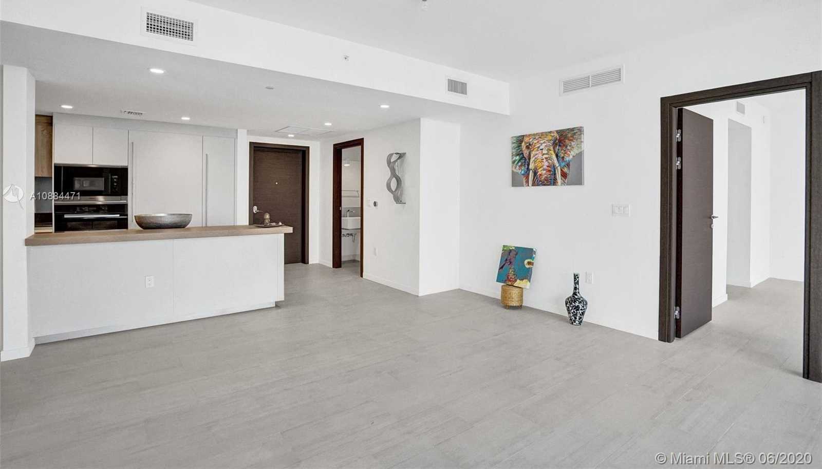 Small Image of 1000 BRICKELL PLZ #4710, Miami Number 9